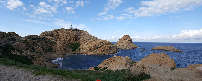 phare de la Pietra à l'île Rousse